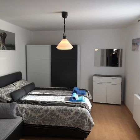 Big And Beautiful Apartment Хановер Екстериор снимка