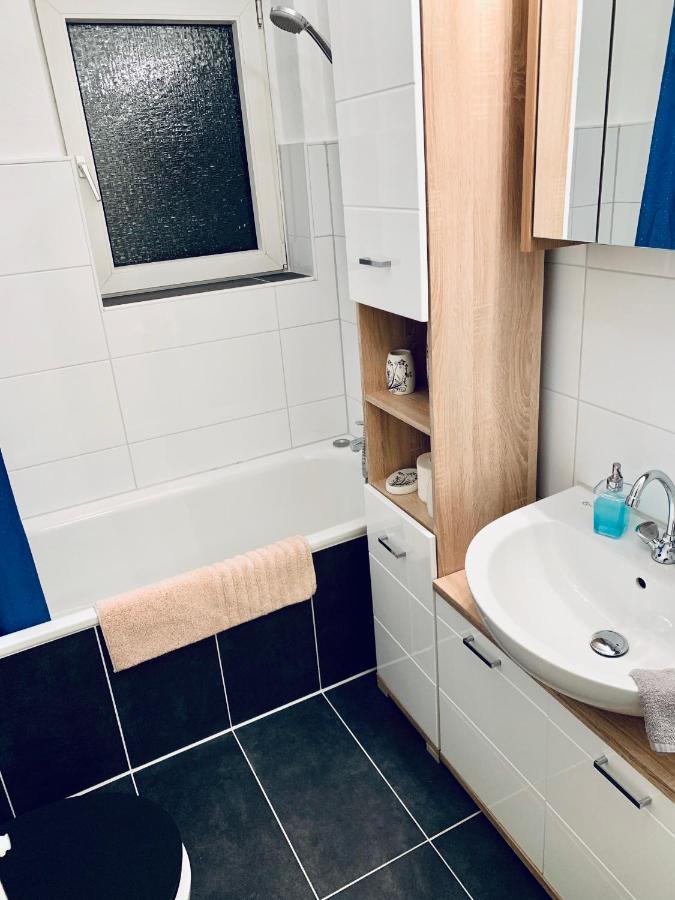 Big And Beautiful Apartment Хановер Екстериор снимка